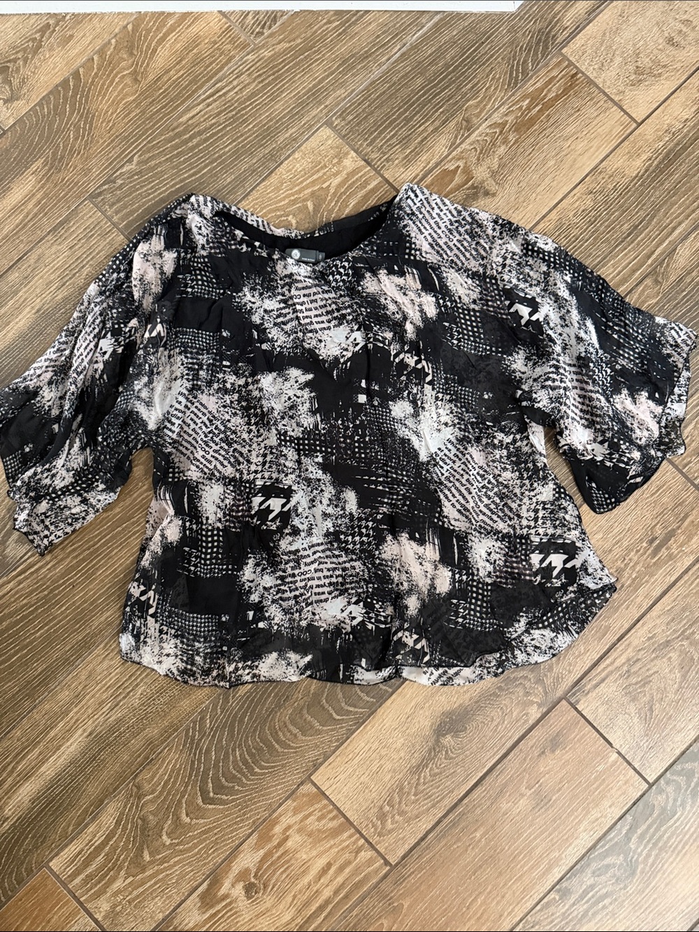 Women’s Black & White Printed Blouse